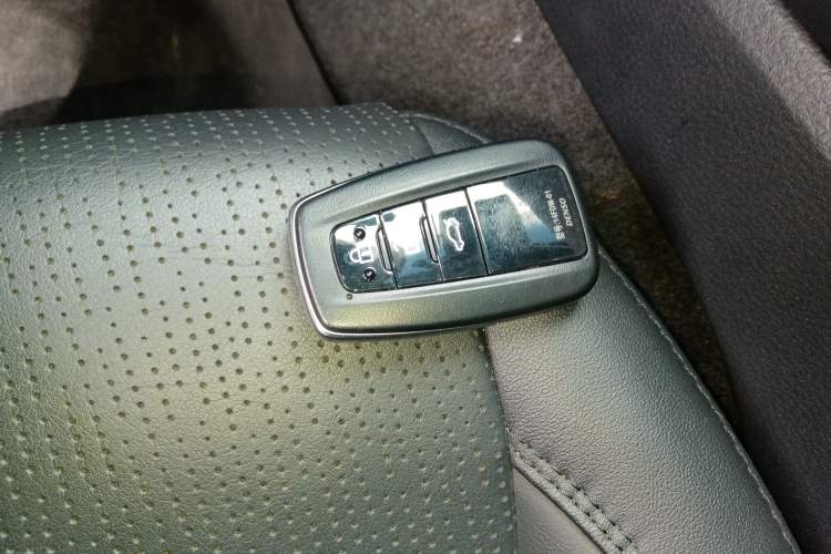 Used Toyota Avalon 2022 2.5L Luxury Edition
