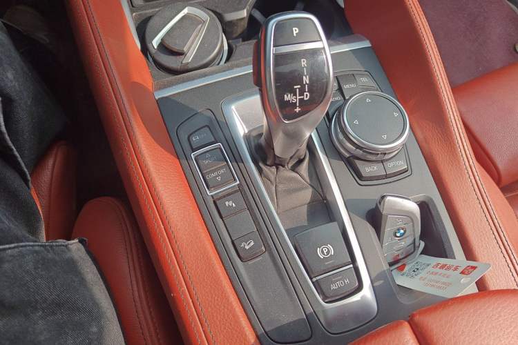 Used BMW X6 2016 xDrive35i Base Model Middle East Gear Lever