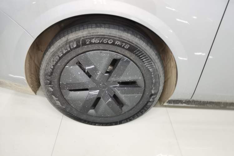 Used Li Auto MEGA 2024 Ultra Model