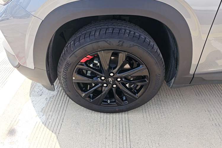 Used Chevrolet Trax 2019 Redline 335T CVT Trendy Version China VI Standard Left Front Wheel Hub