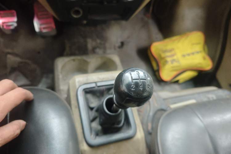 Used Dongfeng Xiaokang C37 2012 1.4L Entrepreneur II Type DK13-06
