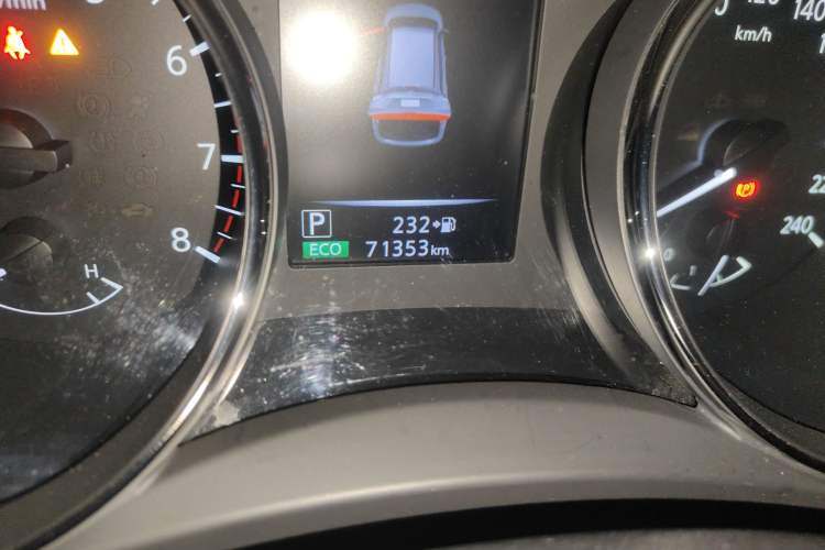 Used Nissan X-Trail 2019 2.5L CVT Smart Connect Luxury Edition 4WD Odometer Close Up