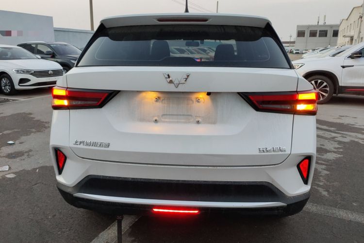 Used Wuling Alvez 2022 1.5L Manual Free-Style Model