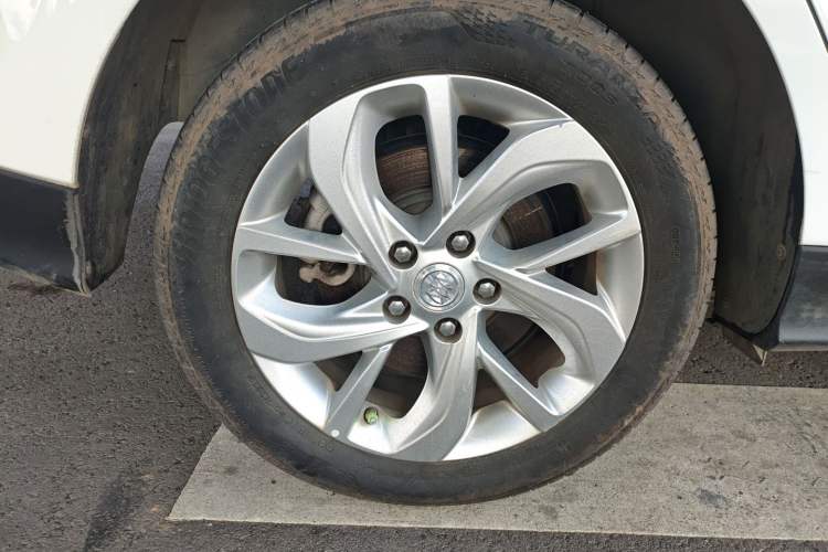 Used Buick Velite 6 2023 430km Range Commuter Version
