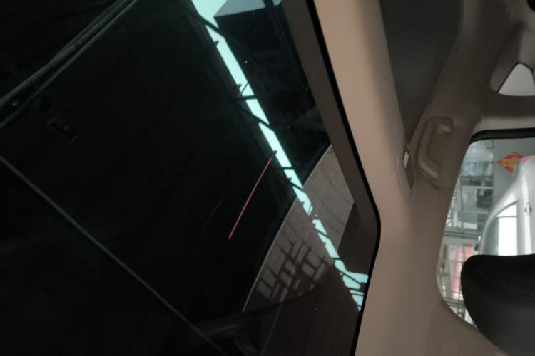 Used XPeng P7 2022 670E+ Headliner