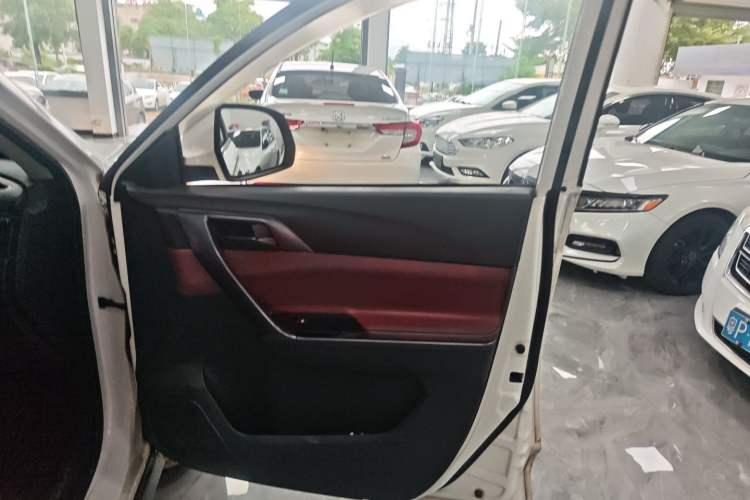 Used FORTHING T5L 2020 1.5T Automatic Luxury 7-Seater China VI Standard