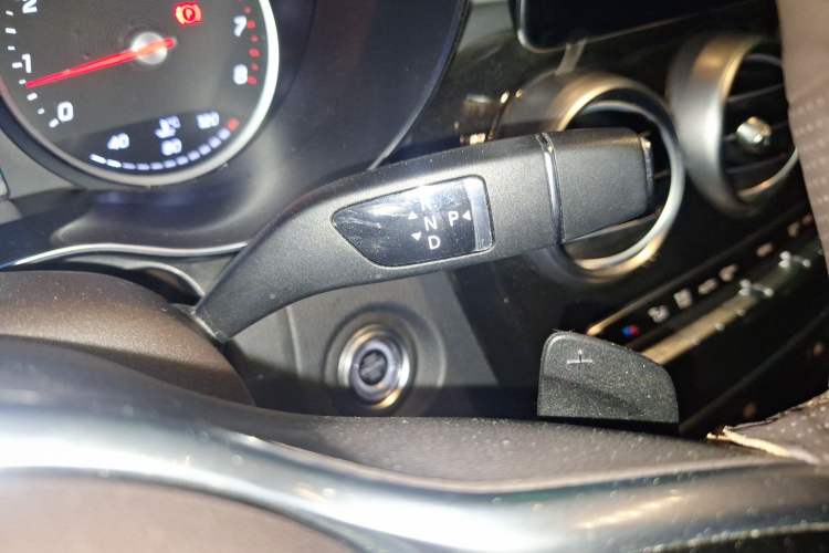 Used Mercedes-Benz GLC 2020 GLC 260 L 4MATIC Dynamic Model
