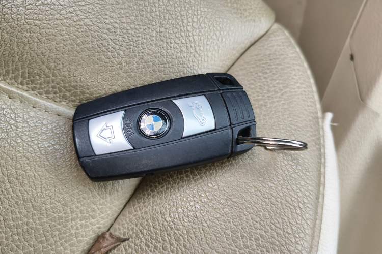 Used BMW X1 2012 sDrive18i Luxury Edition