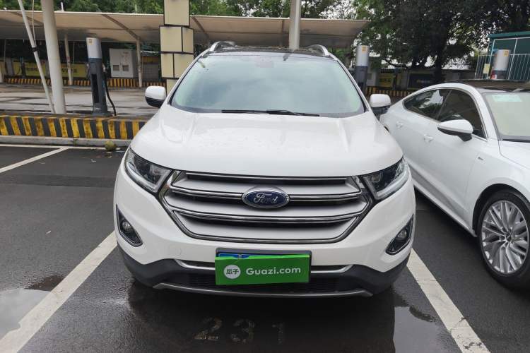 Used Ford Edge 2016 EcoBoost 245 Two-Wheel-Drive Titanium 7-Seater
