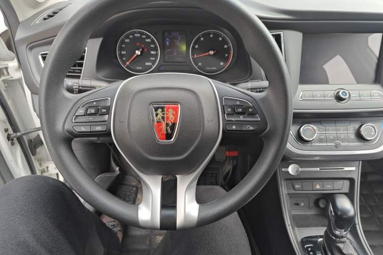 Used Roewe 360 2018 PLUS 1.5L Automatic Luxury Edition
