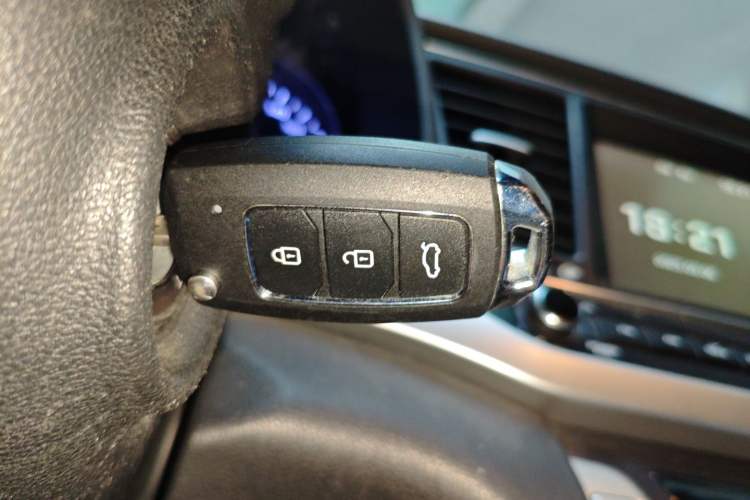 Used Hyundai Elantra (6th Generation / Lingdong) 2016 1.6L Automatic ZhiXuan – Elite Version Vehicle Key