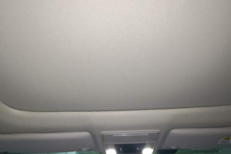 Used Honda Civic 2022 240TURBO CVT Dynamic Control Version Headliner