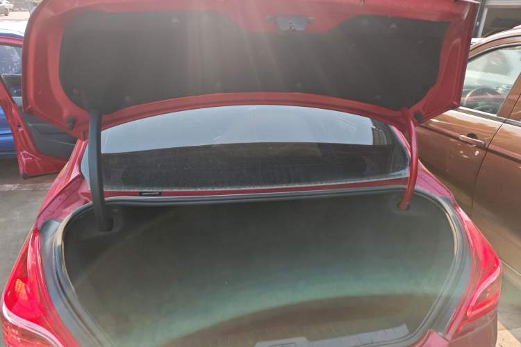 Used Peugeot 308 2014 Enjoy Edition Classic 1.6L Manual YouShang Model
