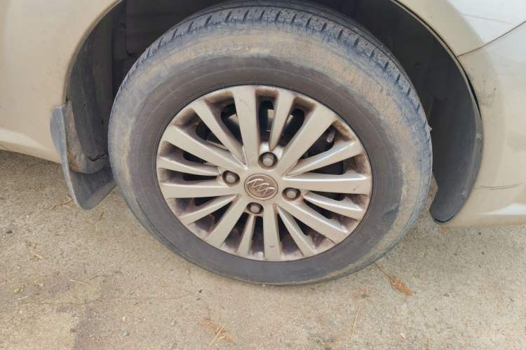 Used Buick Excelle 2015 1.5L Manual Classic Trim
