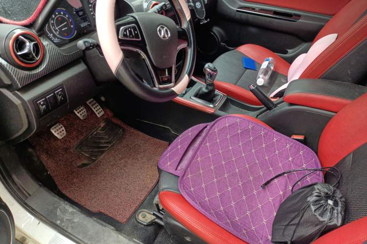 Used BAIC Senova X25 2015 1.5L manual Comfort trim level Left Front Seat