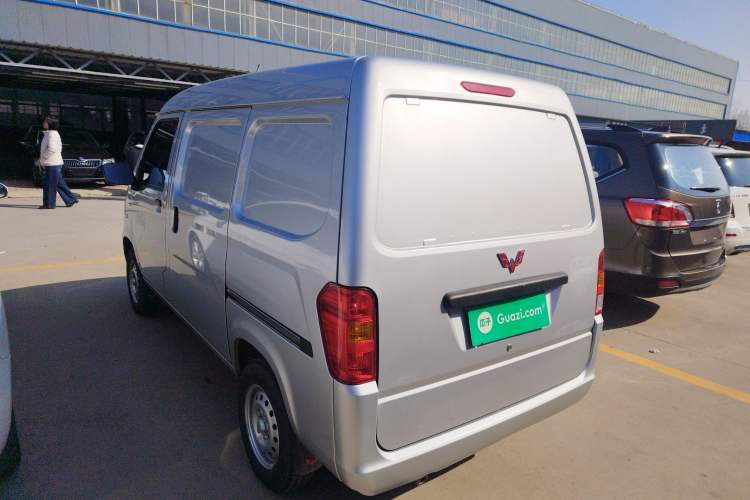 Used Wuling Zhiguang 2023 1.5L Utility Version with Enclosed Windows 2 Seats
