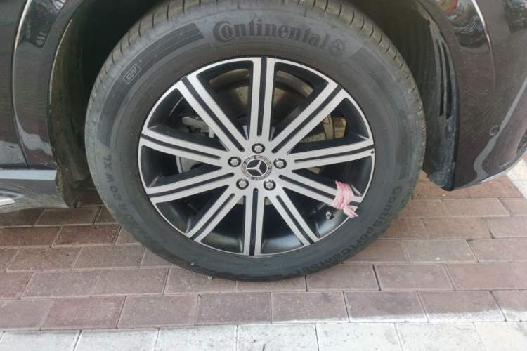 Used Mercedes-Benz GLE 2024 GLE 350 4MATIC Stylish Model Right Front Wheel Hub