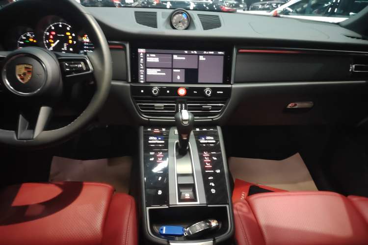 Used Porsche Macan 2024 Macan 2.0T
