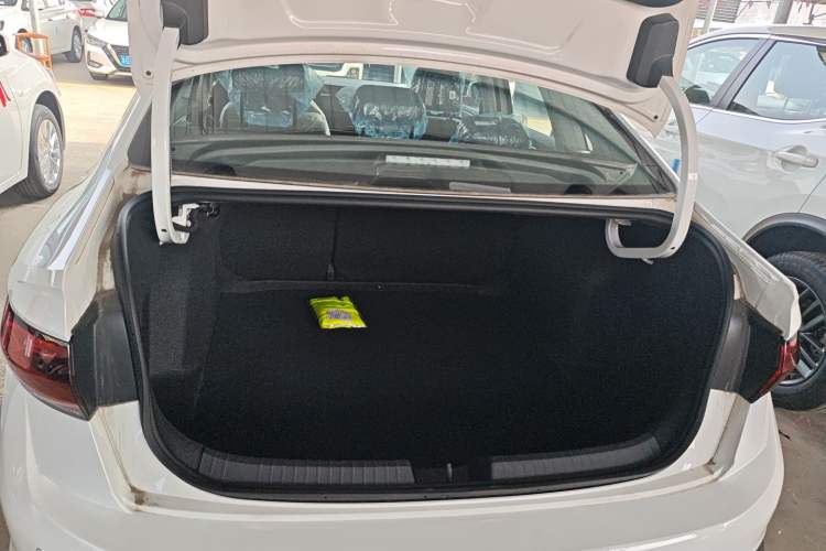 Used Volkswagen Sagitar 2025 Facelift 200TSI DSG Flyover Edition
