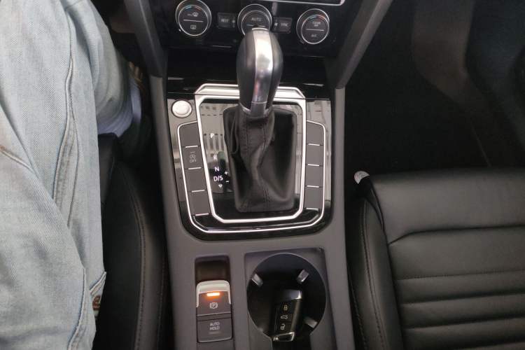 Used Volkswagen Magotan 2018 Facelift 330TSI DSG Luxury Model
