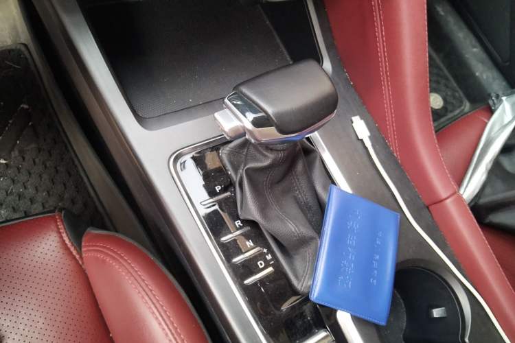 Used CHANGAN CS75 PLUS 2020 1.5T Automatic Luxury Version Gear Lever