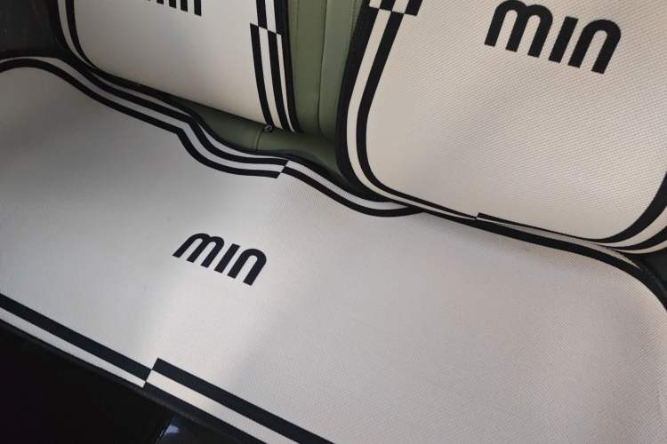 Used Geely Galaxy Panda 2025 210km Panda Rider Left Rear Seat