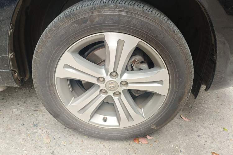 Used Toyota Highlander 2011 2.7L Two-Wheel Drive 5-Seater Sport Edition
