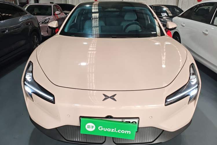 Used XPeng MONA M03 2024 620 with Ultra-Long Range Front