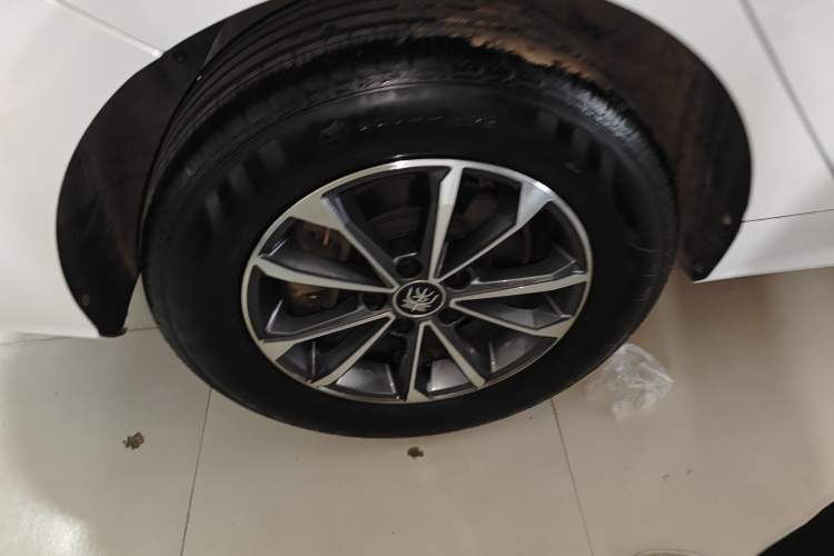 Used BYD Qin PLUS 2024 HONOR Edition DM-i 55KM Leading Model Right Rear Wheel Hub