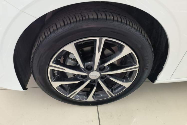 Used Geely Auto Emgrand 2025 4th Generation 1.5L CVT Luxury Version
