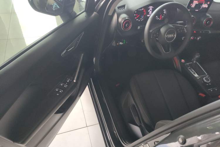 Used Audi Q2L 2018 35 TFSI Launch Exclusive Edition China VI
