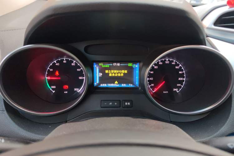 Used BYD Yuan New Energy 2018 EV360 Smart Connect Cool Edition
