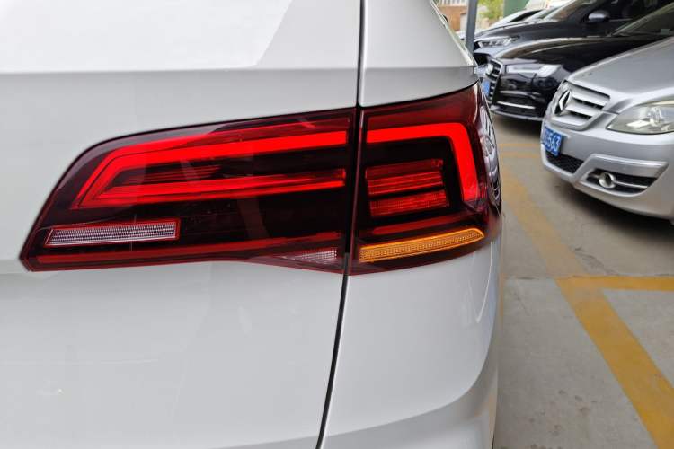 Used Volkswagen Tharu 2021 280TSI Two-Wheel Drive Comfort Edition Right Rear Taillight