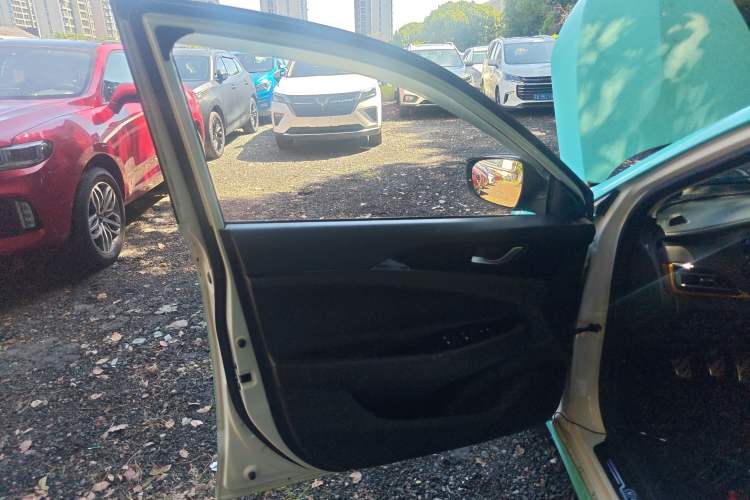 Used Changan Eado DT 2019 1.6L Manual Comfort Model China VI Standard
