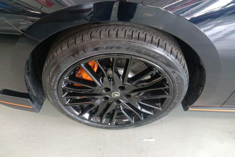 Used CHANGAN UNI-V 2025 Model Third-Generation 2.0T Dynamic Edition
