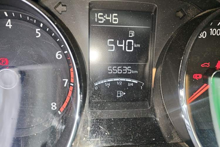 Used Volkswagen Lavida 2017 1.6L Manual Comfort Edition Odometer Close Up