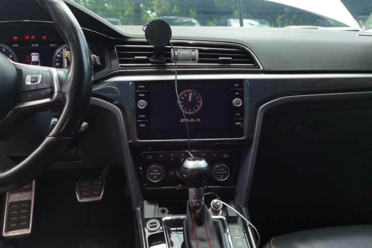 Used Volkswagen Lamando 2015 230TSI DSG Fashion Edition
