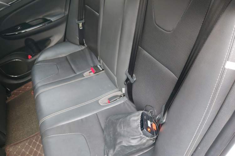 Used BYD Surui 2014 1.5TID Automatic Luxury Model
