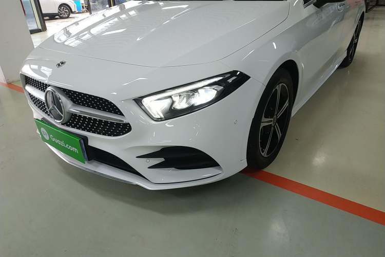 Used Mercedes-Benz A-Class 2022 Revised Version A 200 L Sport Sedan Fashionable Style Left Front Headlight