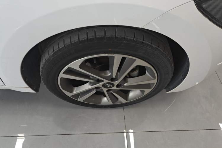 Used Hyundai Elantra (6th Generation / Lingdong) 2016 1.6L Automatic ZhiXuan – Elite Version
