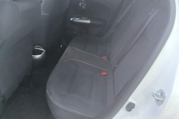 Used Infiniti ESQ 2014 1.6L Spontaneous Edition