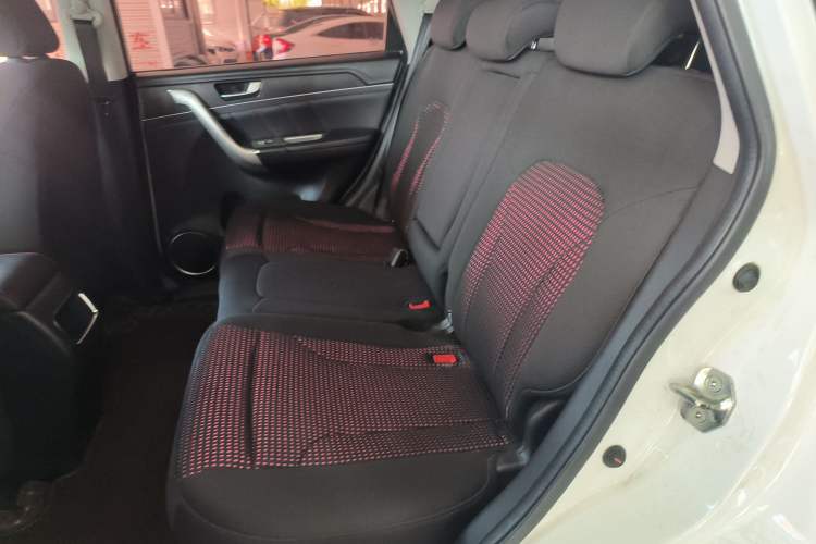 Used Haval M6 2018 1.5T Manual Two-Wheel Drive Urban Model Left Rear Seat