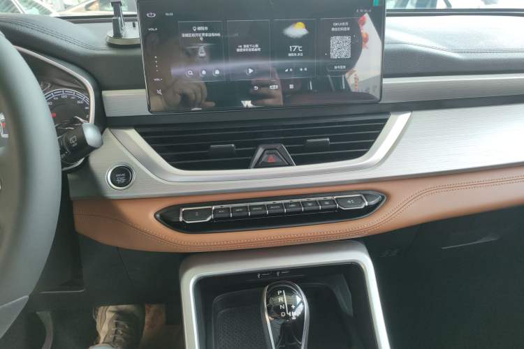 Used Geely Auto Vision X6 2020 1.4T CVT Luxury Edition
