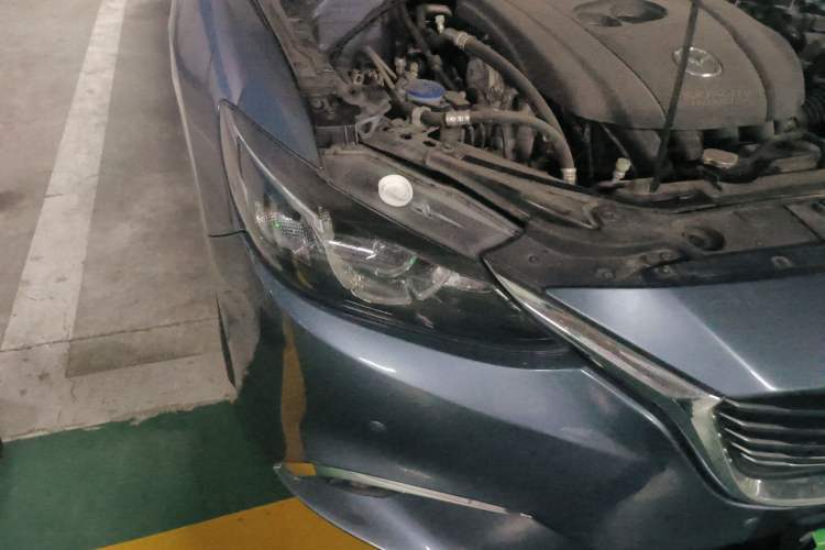 Used Mazda Atenza 2017 2.0L Blue Sky Luxury Edition
