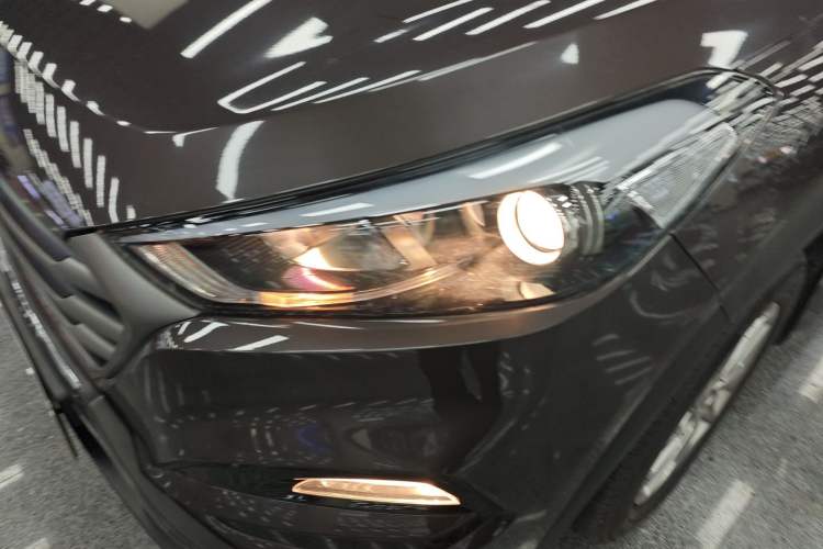 Used Hyundai Tucson 2015 2.0L Automatic Two-Wheel Drive Smart Version