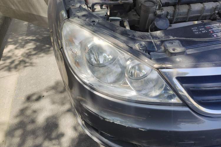 Used Volkswagen Lavida 2011 1.6L Automatic PinYou Edition Right Front Headlight