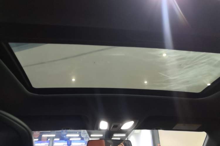 Used Changan UNI-V iDD 2023 Zhidian iDD 1.5T 113km Smart & Fun Version (Rapid Edition)