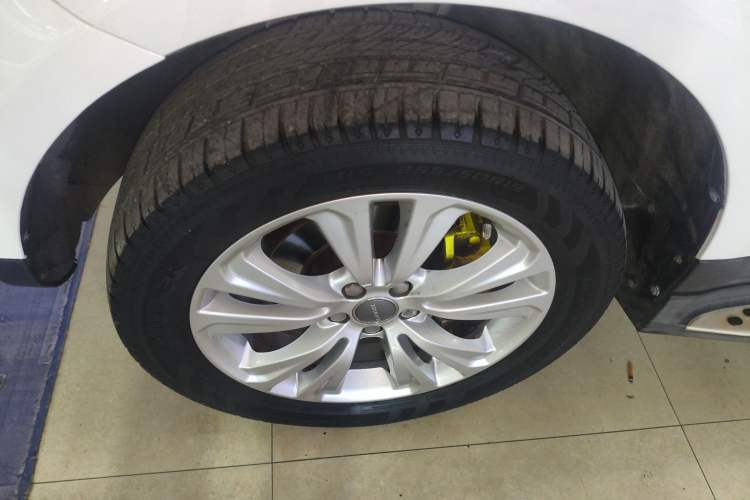 Used Haval H8 2017 2.0T Gasoline Two-Wheel Drive Smart Edition Exterior 4