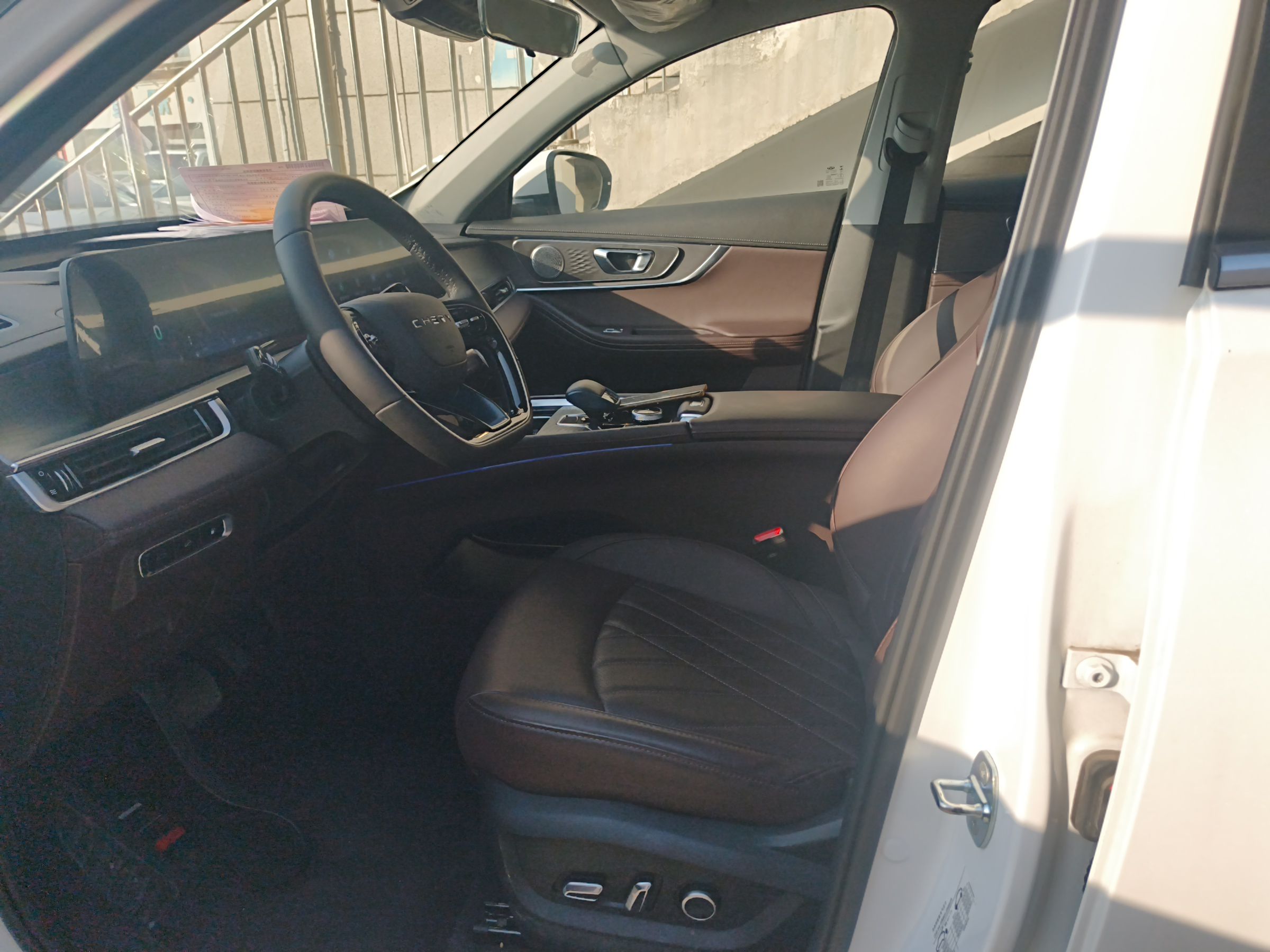 Переднее сиденье в автомобиле