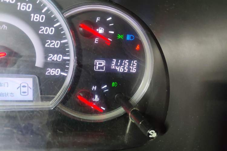 Used Nissan Teana 2011 Duke 2.5L XV Luxury Edition Odometer Close Up